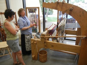 weaving demonstration at the Minnesota Discovery Center museum