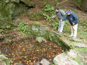 Amy and Ruth observing methane bubbling up at Salt Spring