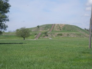 DSCN6559 Monks Mound