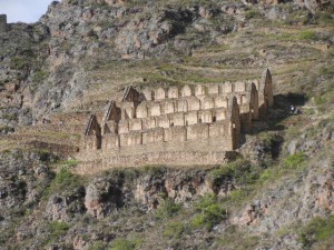 colca ruins above Ollantaytambo