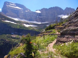 trail toward Grinnell Glacier