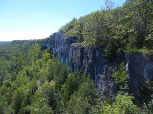 The Cup and Saucer trail follows the rim of the Niagara Escarpment